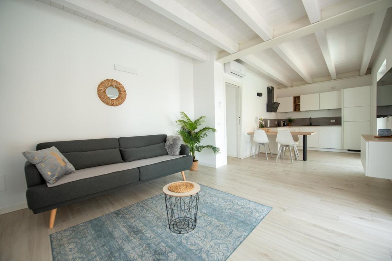 Lake Dream Apartment With Pool In Bardolino Exteriör bild