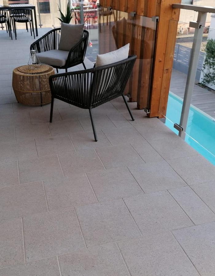 Lake Dream Apartment With Pool In Bardolino Exteriör bild